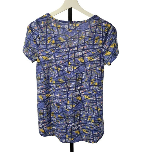 Lularoe  t-Shirt - Picture 2 of 3